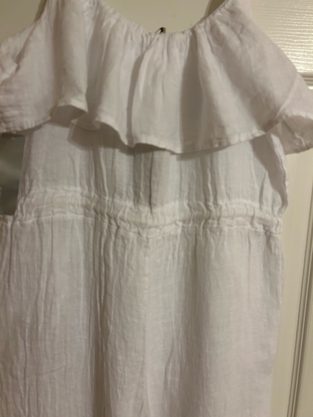 Fox White Linen Ruffle - Picture 6 of 11